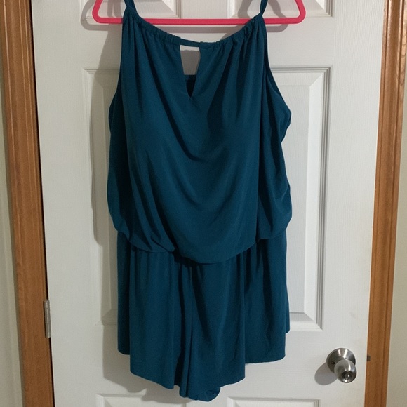 Women swim suit - Picture 5 of 8